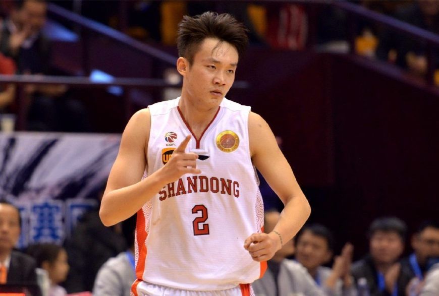  尼斯中场核心伤愈归队，梳理攻防助球队企稳