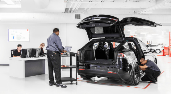  ,埃尔福特俱乐部因欠薪问题遭球员集体起诉  